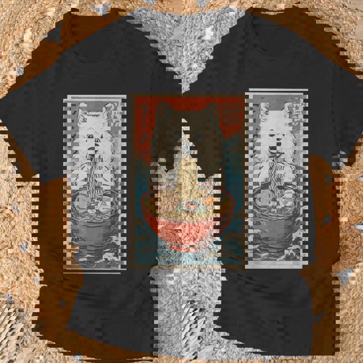 サモエド 食べる ラーメン カワイイ アニメ 犬好き Tシャツ 高齢者への贈り物