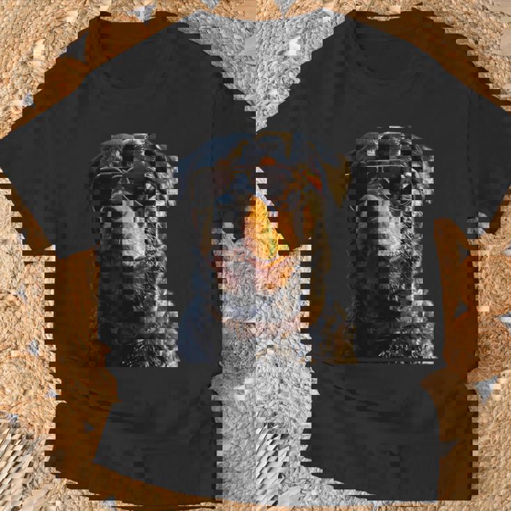 サングラスをかけたロットワイラー 愛犬自慢のロットワイラー Tシャツ 高齢者への贈り物