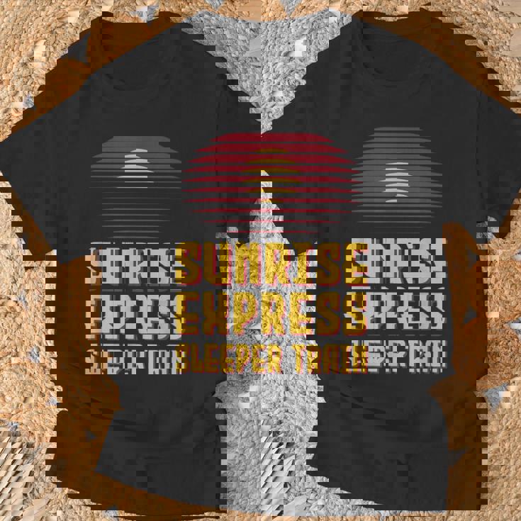 サンライズ特急電車 日本 東京 岡山 出雲 高松 Tシャツ 高齢者への贈り物