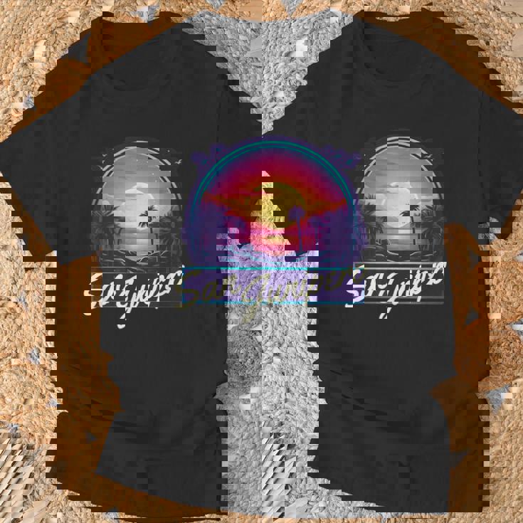 サン・ジュニペロ Tシャツ 高齢者への贈り物