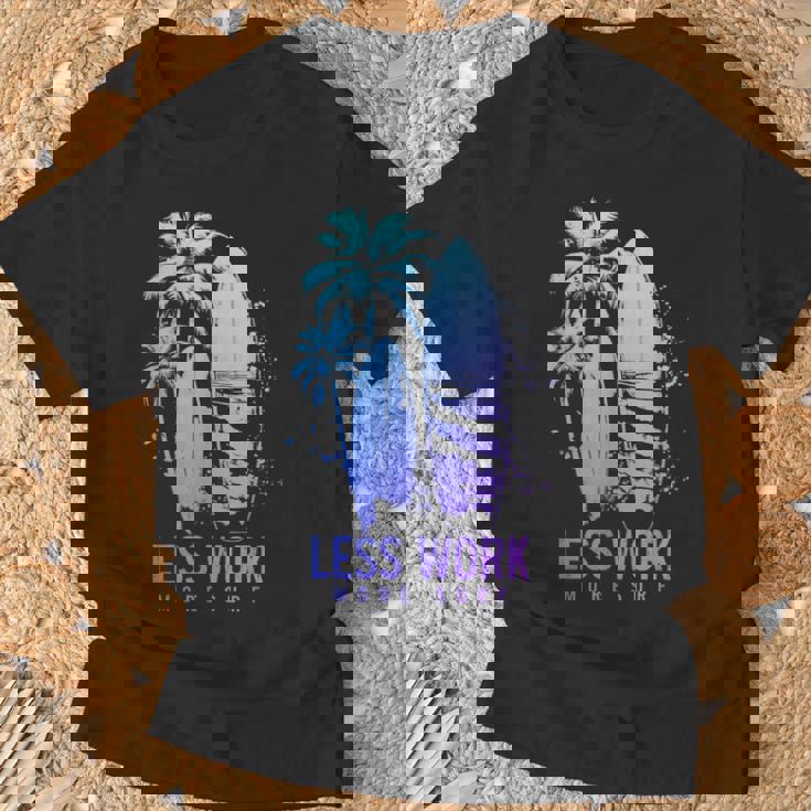 サーフィン ヴィンテージ サーフボード ヤシの木 ビーチ 面白い サーファー Tシャツ 高齢者への贈り物