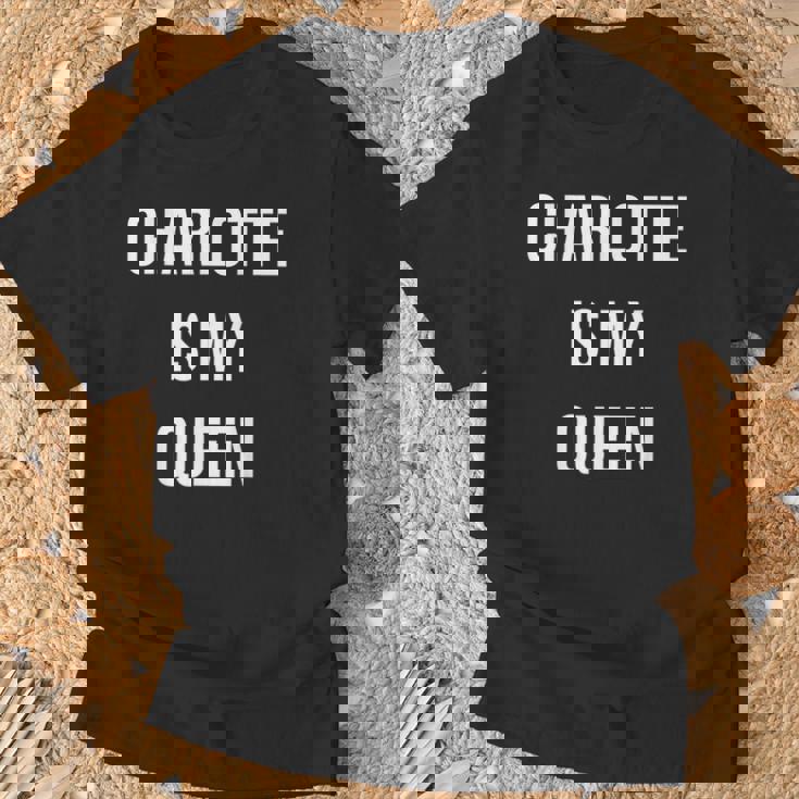 シャーロット・イズ・マイ・クイーン Tシャツ 高齢者への贈り物