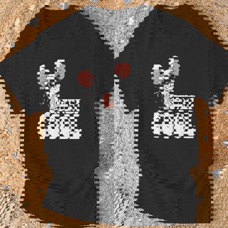 ステイ クール オーサム マウス ウェアリング サングラス 動物 ネズミ Tシャツ 高齢者への贈り物