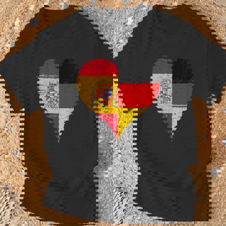 スペインとドイツのハーフaのかっこいい国旗 スペイン ドイツの国旗 Pain German Flag Tシャツ 高齢者への贈り物