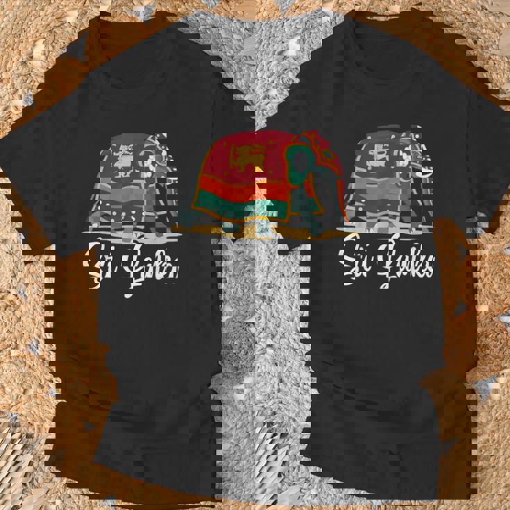 スリランカの国旗と友情 Tシャツ 高齢者への贈り物