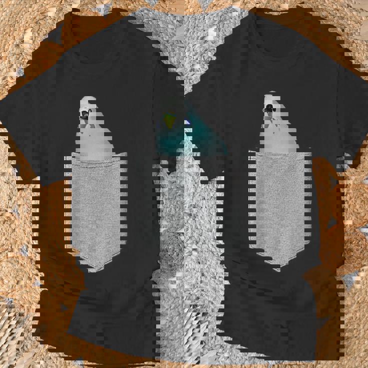 セキセイインコ ポケットから覗く 可愛いデザイン Tシャツ 高齢者への贈り物