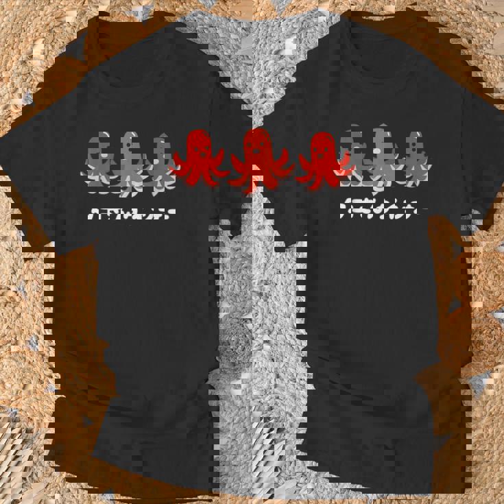 タコのウィンナー タコの食べ物のイラスト かわいい 面白い Tシャツ 高齢者への贈り物