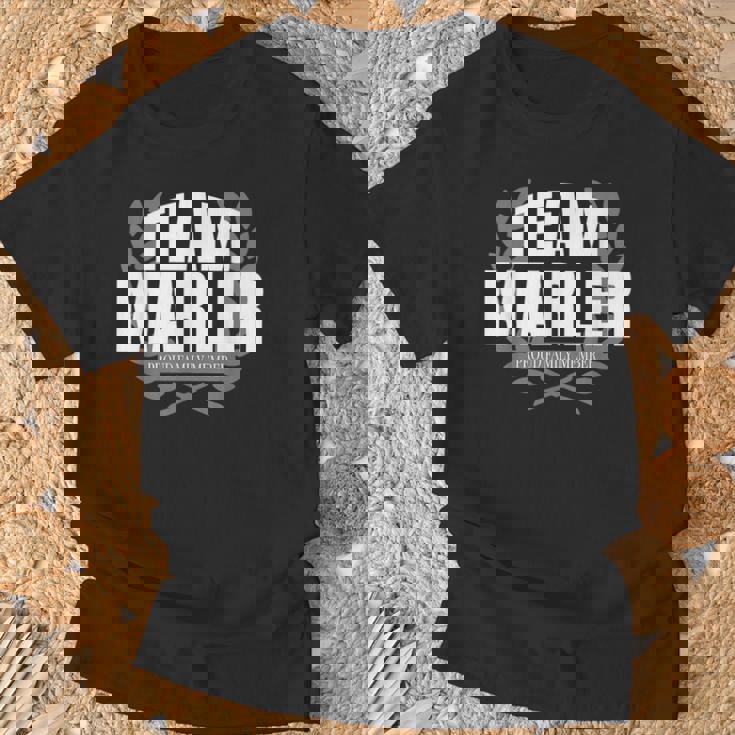 チームマーラープラウドファミリーメンバーマーラー Tシャツ 高齢者への贈り物