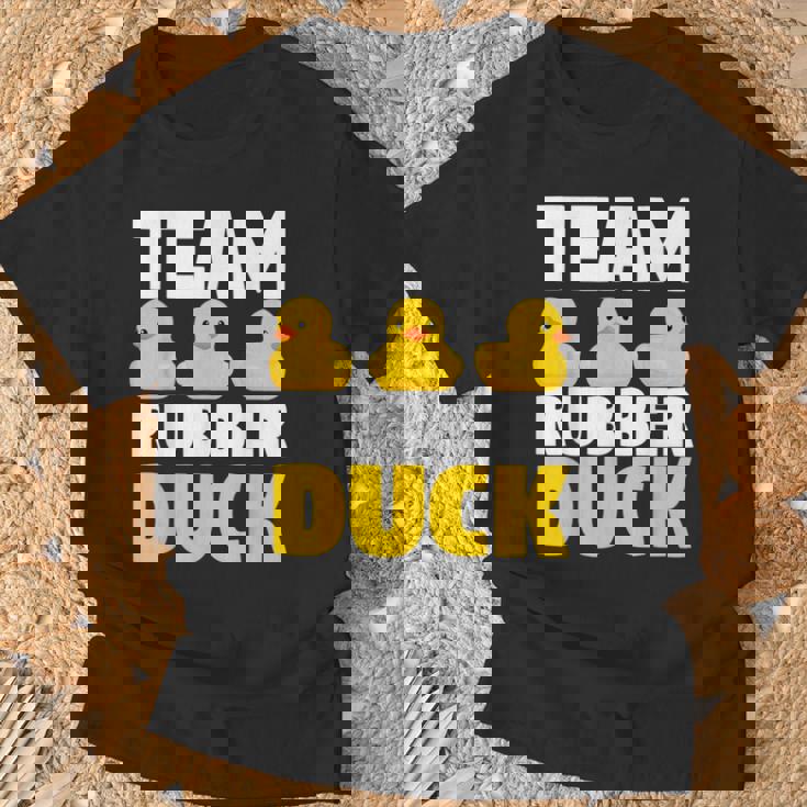 チームラバーダックラバーダック。 Tシャツ 高齢者への贈り物