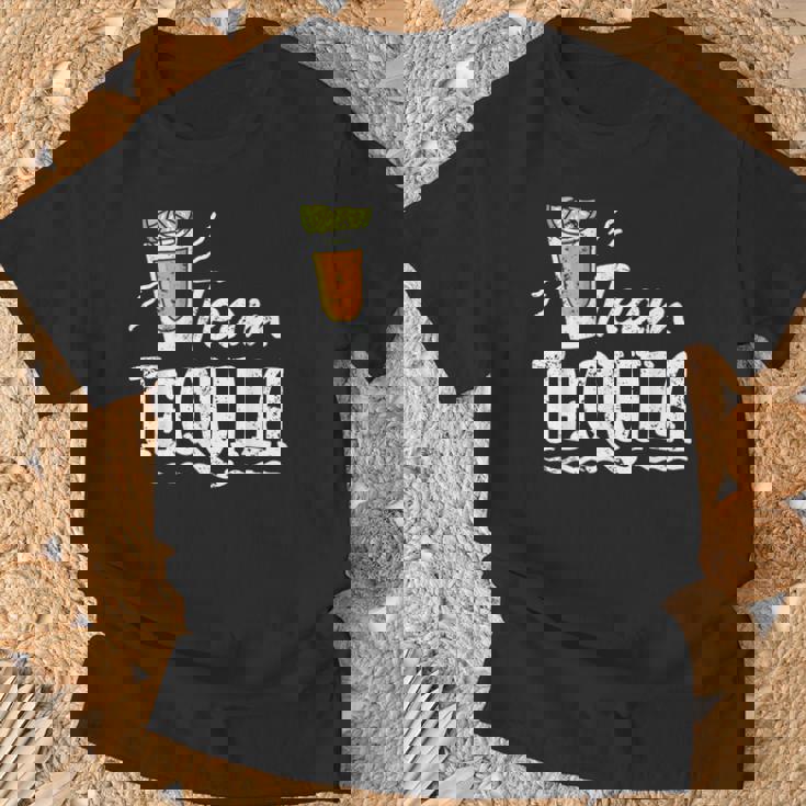 チーム・テキーラ・アイ・メキシカン・バー・アルコール・テキーラ・パーティー Tシャツ 高齢者への贈り物