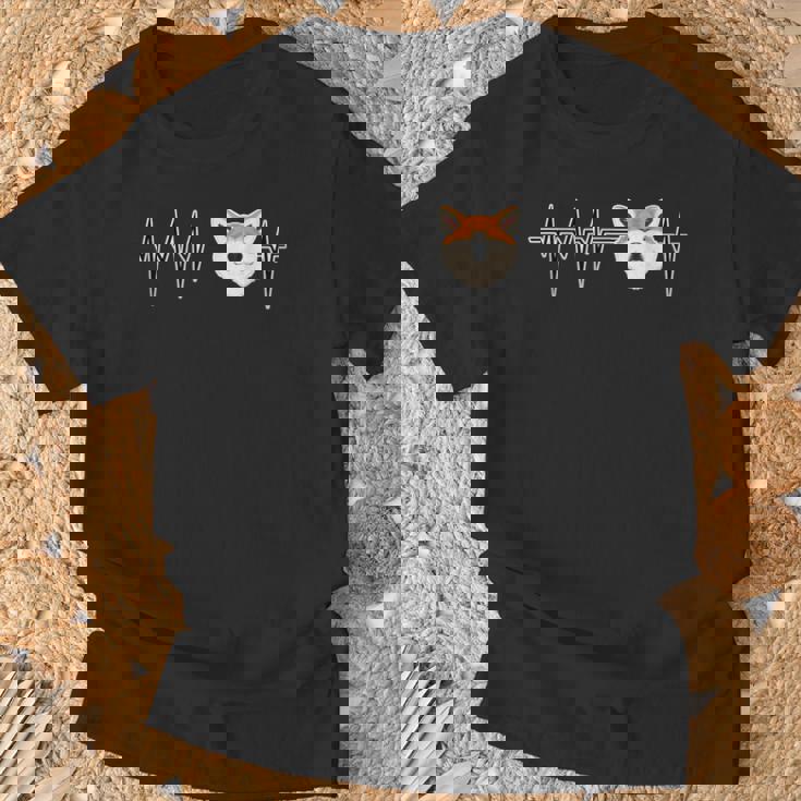 ドッグハートビートi ファニー秋田犬 Tシャツ 高齢者への贈り物