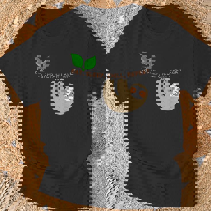 ナマケモノ まったり のんびり くつろぎ Tシャツ 高齢者への贈り物