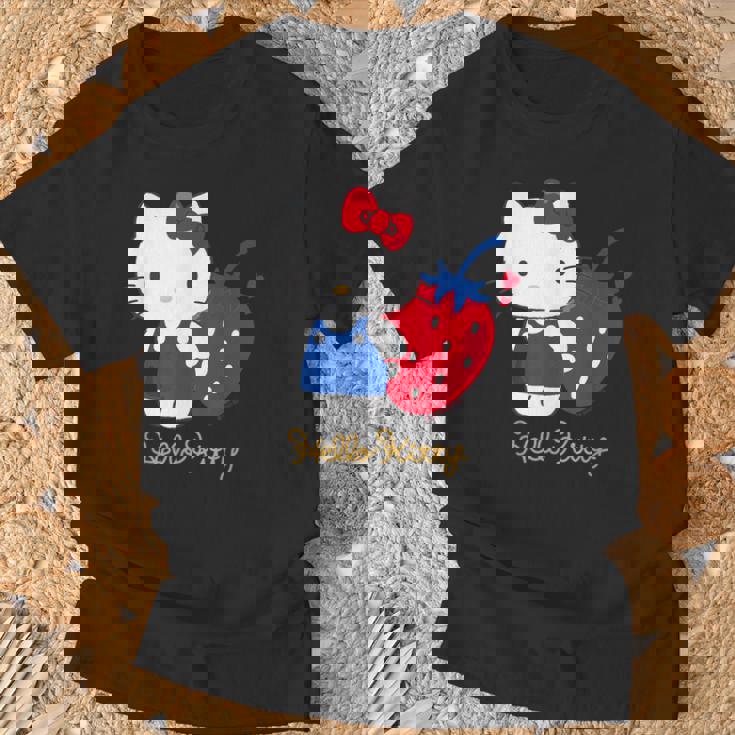 ハローキティ いちご ダークカラー Tシャツ 高齢者への贈り物