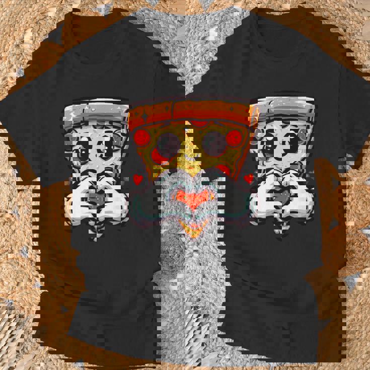 ハートの手でペパロニピザのスライス、かわいいピザ Tシャツ 高齢者への贈り物