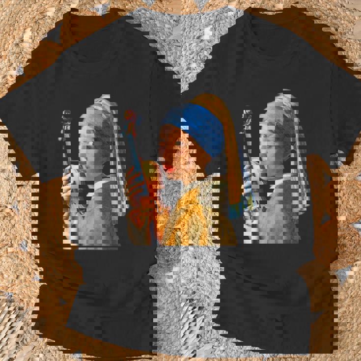 バイオリン 楽器 面白いtシャツ フェルメール かわいい メンズ 子供 おもしろ 服 グッズ ネタ 音楽 Tシャツ 高齢者への贈り物