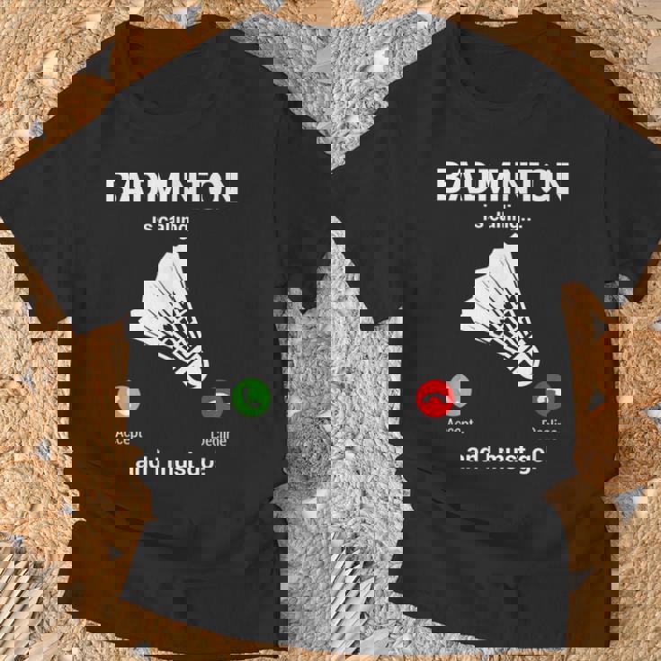 バドミントン呼び出しバドミントン愛好家面白いバドミントン選手 Tシャツ 高齢者への贈り物