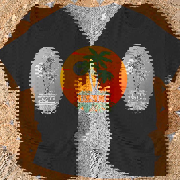 バリ島 熱帯雨林 ジャングル ハイキング ウブド ヌサペニダ ギフト お土産 島 インドネシア 夕日 休暇 ギリ諸島 Tシャツ 高齢者への贈り物