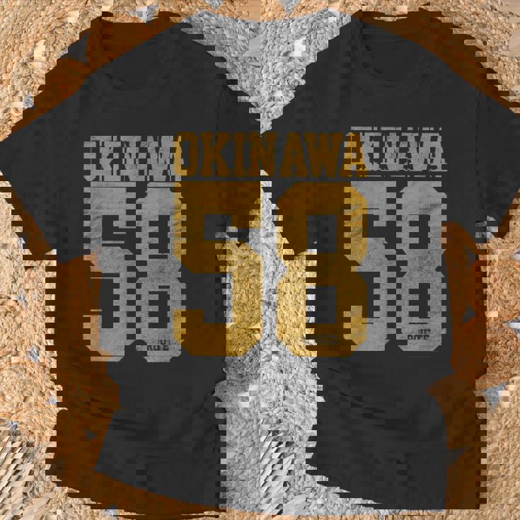 バーシティスタイル 沖縄 日本 Tシャツ 高齢者への贈り物