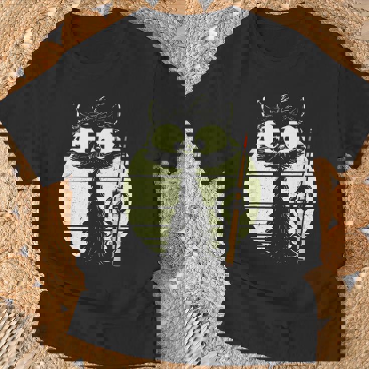 ビリヤード プール スヌーカー ビリヤードを持つ猫 かわいい子猫 Tシャツ 高齢者への贈り物