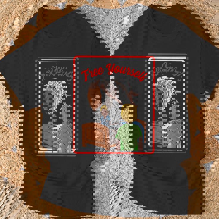 ビンテージ ホラー、取り憑かれた悪魔から解放される Tシャツ 高齢者への贈り物