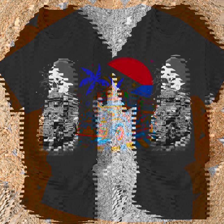 フィリピン 国旗 誇り フィリピン フィリピン ジープニー Tシャツ 高齢者への贈り物