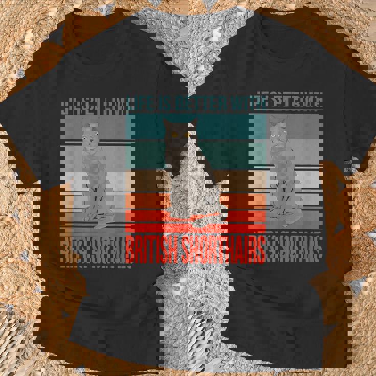 ブリティッシュショートヘア ライフ・イズ・ベター 子猫猫の飼い主 ブリティッシュショートヘア Tシャツ 高齢者への贈り物