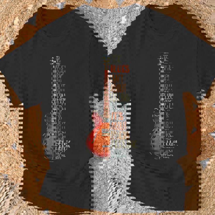 ブルース音楽ギターギタリストのギタリストのためのおかしいギフト Tシャツ 高齢者への贈り物