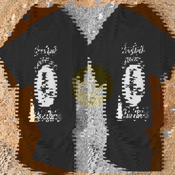 プリンセスがいっぱいの世界では魔女の月ハロウィンの贈り物になる Tシャツ 高齢者への贈り物