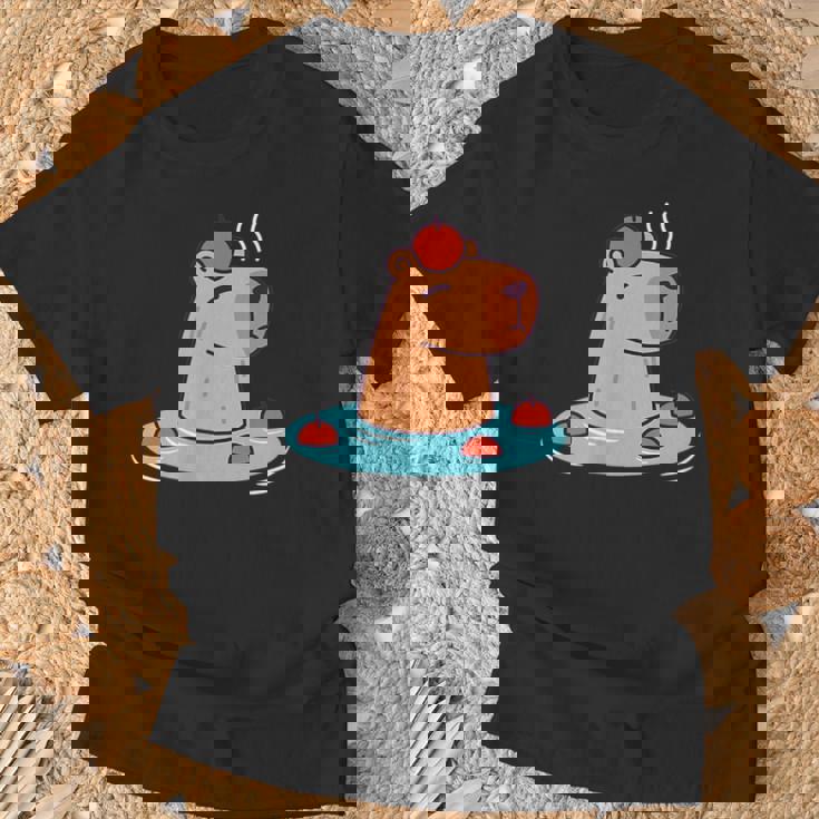 ポケットカピバラ 温泉に浸ける カピバラ Tシャツ 高齢者への贈り物