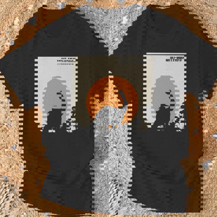 モケレ Mbembe Tシャツ 高齢者への贈り物