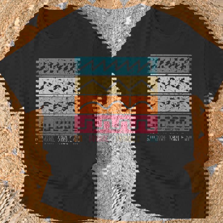 モジュラー シンセサイザー テクノ ビンテージ アナログ 波形 Tシャツ 高齢者への贈り物