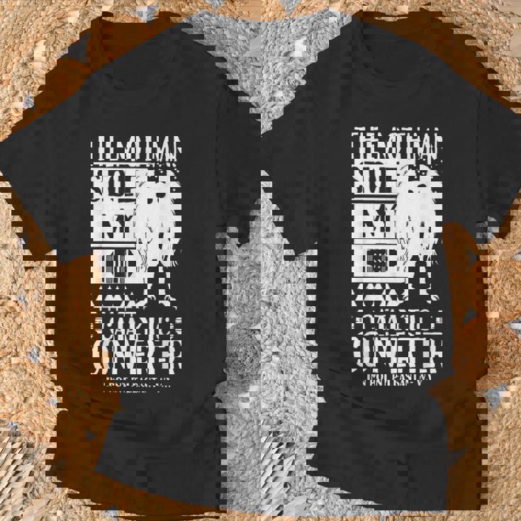 モスマンが私の触媒コンバーターを盗んだ Moth Man Cryptid Tシャツ 高齢者への贈り物