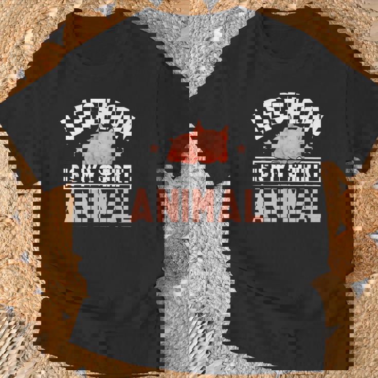 レチョンは私の精神動物です面白いですlechon Pinoy Tシャツ 高齢者への贈り物