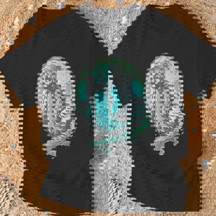 レトロ スケーター オバケ スカル スケートボード ハロウィン 不気味 スケルトン 骸骨 面白い ギフト ストリート Tシャツ 高齢者への贈り物