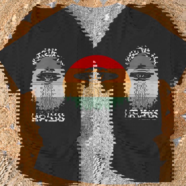 レトロベガス Ufo サイティング エイリアン メンズ レディース Tシャツ 高齢者への贈り物