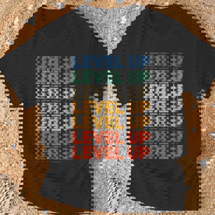 レベルアップ ビデオゲーム ゲーム レトロ ゲーマー Tシャツ 高齢者への贈り物