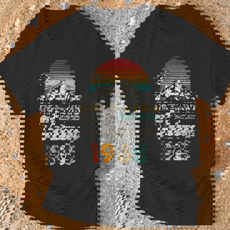 ヴィンテージ 1965 誕生日 60年 マウンテン レトロ Tシャツ 高齢者への贈り物