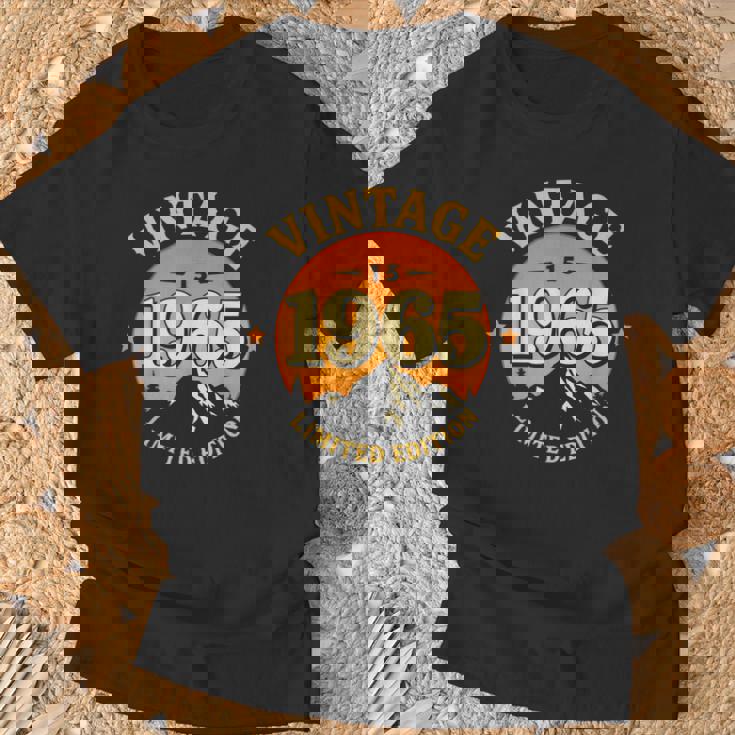 ヴィンテージ 1965年生まれ限定版 男女 誕生日 Tシャツ 高齢者への贈り物