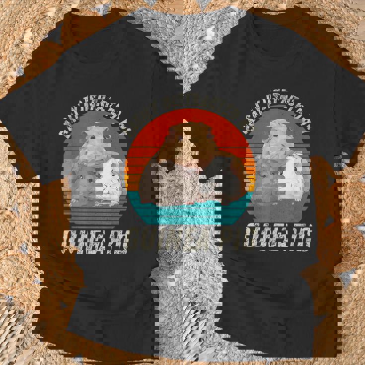 ヴィンテージ Easy Distracted By モルモット レトロ モルモット Tシャツ 高齢者への贈り物