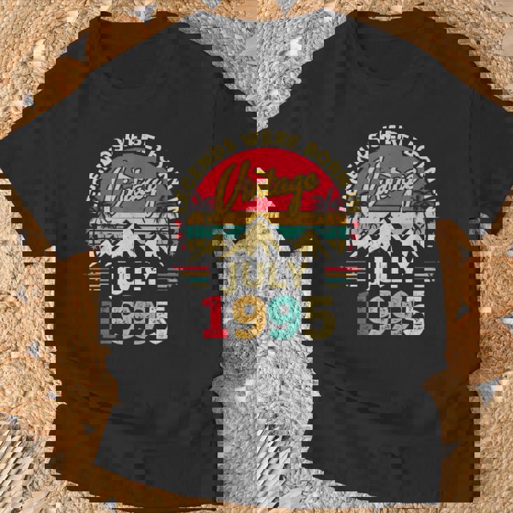 ヴィンテージ30歳の誕生日レジェンドは1995年7月に誕生しました。 Tシャツ 高齢者への贈り物
