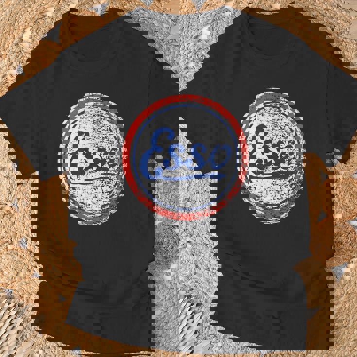 ヴィンテージカーessoガソリンスタンドメンズとレディース。 Tシャツ 高齢者への贈り物