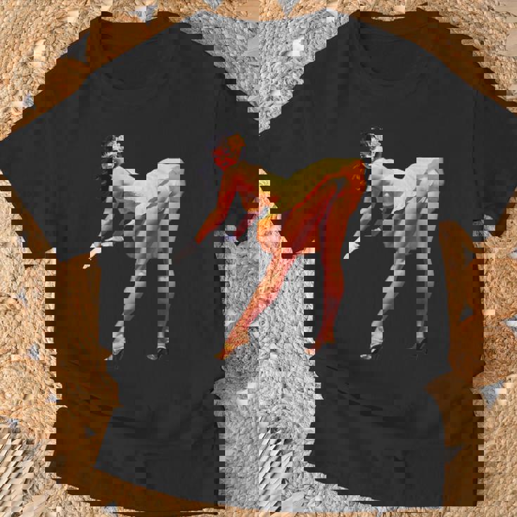 ヴィンテージピンナップガール、セクシードレス。メンズ、レディース。 Tシャツ 高齢者への贈り物