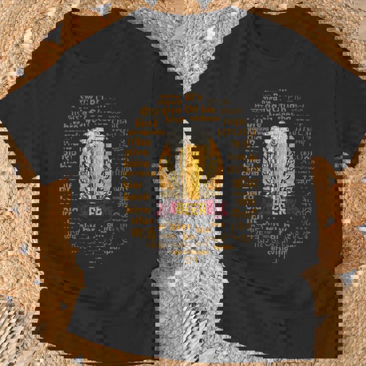 世界言語のビールおかしいビール愛好家の贈り物 Tシャツ 高齢者への贈り物