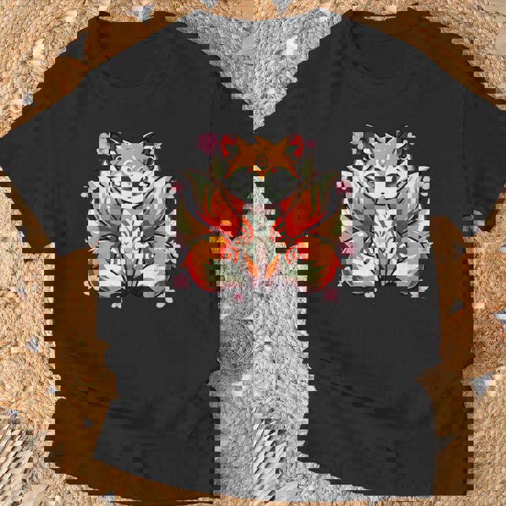 九尾 狐 きつね 日本の桜 Tシャツ 高齢者への贈り物