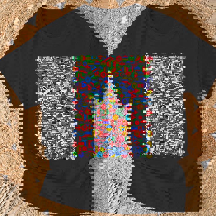 六角形の世界旗、国旗tシャツ Tシャツ 高齢者への贈り物