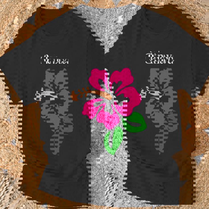 南国沖縄島パラダイス ハイビスカス アートイラスト Tシャツ 高齢者への贈り物