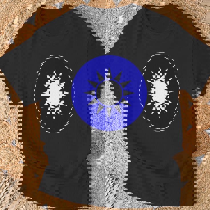 台湾空軍 ラウンドデル 旗 台湾武装部隊 Tシャツ 高齢者への贈り物