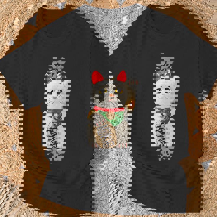 和風招き猫デザイン 縁起物アート 招福と金運アップ Tシャツ 高齢者への贈り物