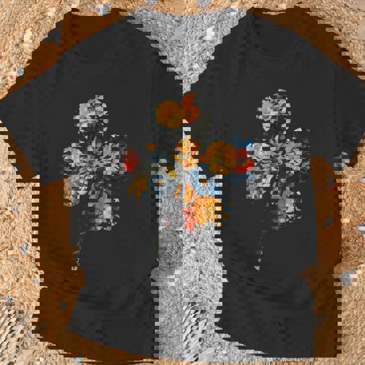 四つ葉のクローバーのシルエット 花 植物 花柄 Tシャツ 高齢者への贈り物