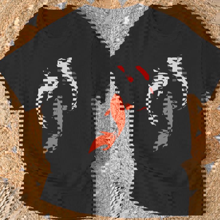 国産鯉 庭 池 魚 Tシャツ 高齢者への贈り物